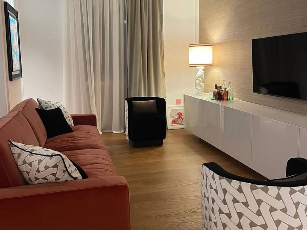 appartamento in vendita a Milano in zona Bocconi