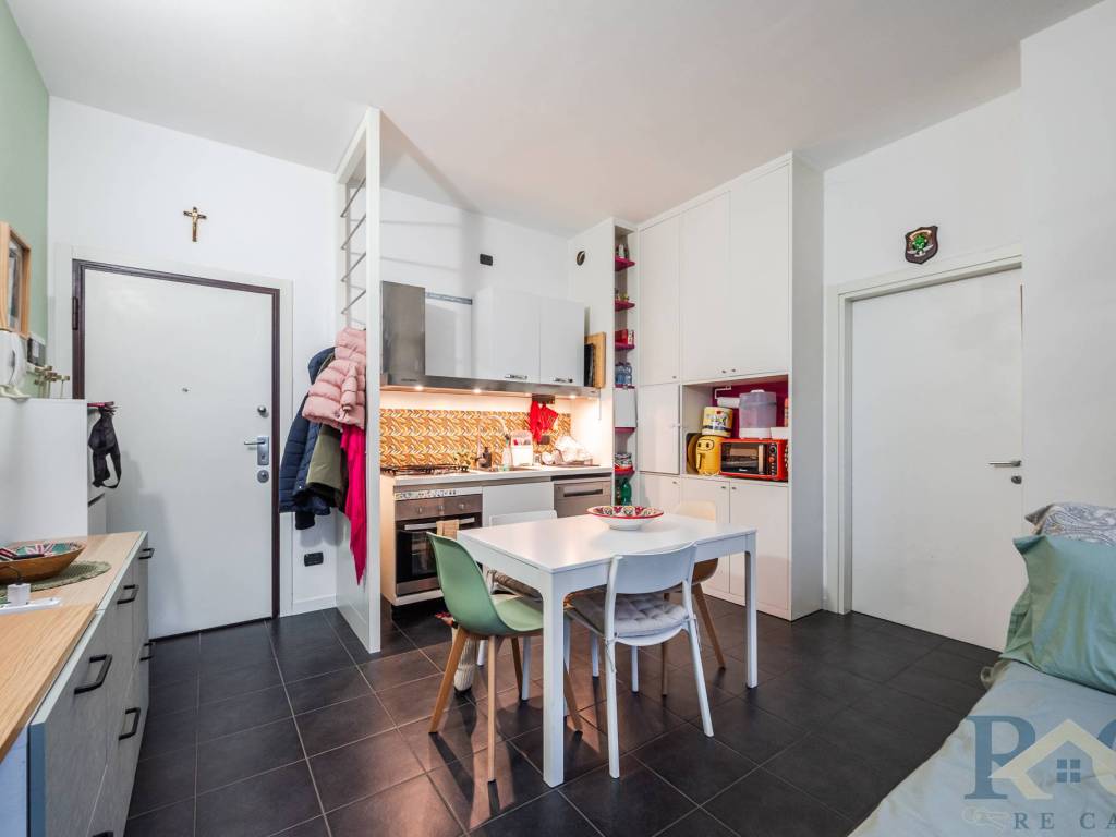 appartamento in vendita a Milano in zona Vigentino