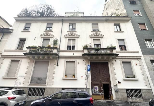 negozio in vendita a Milano in zona Stazione Centrale