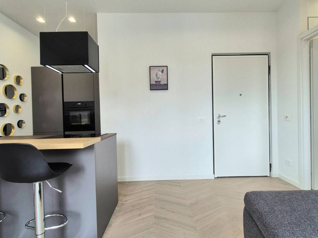 appartamento in vendita a Milano in zona Adriano