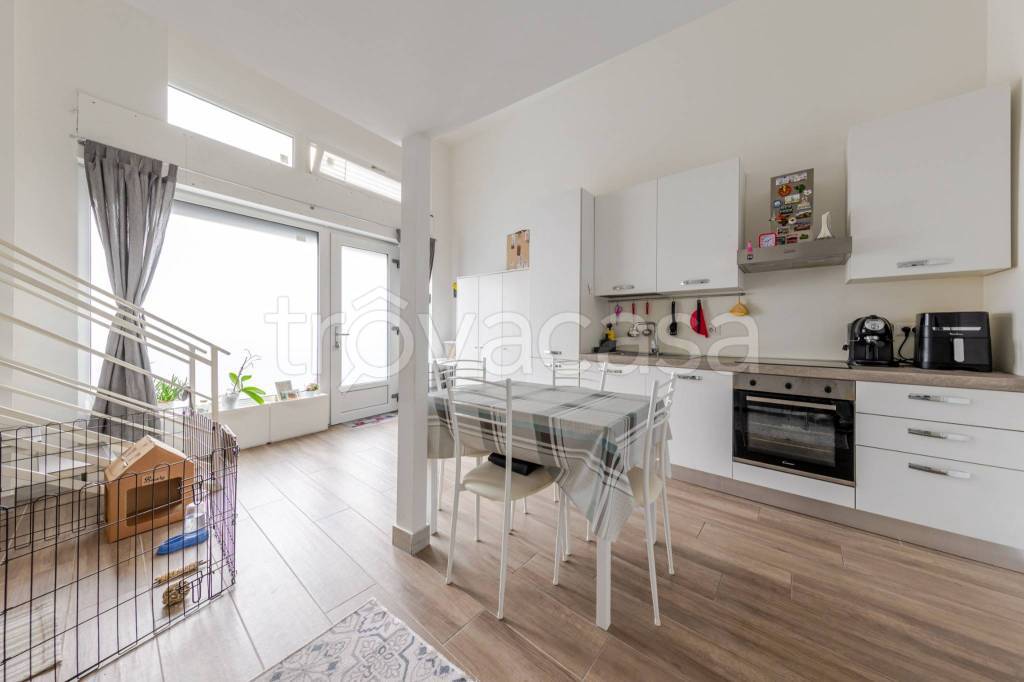 appartamento in vendita a Milano in zona Città Studi