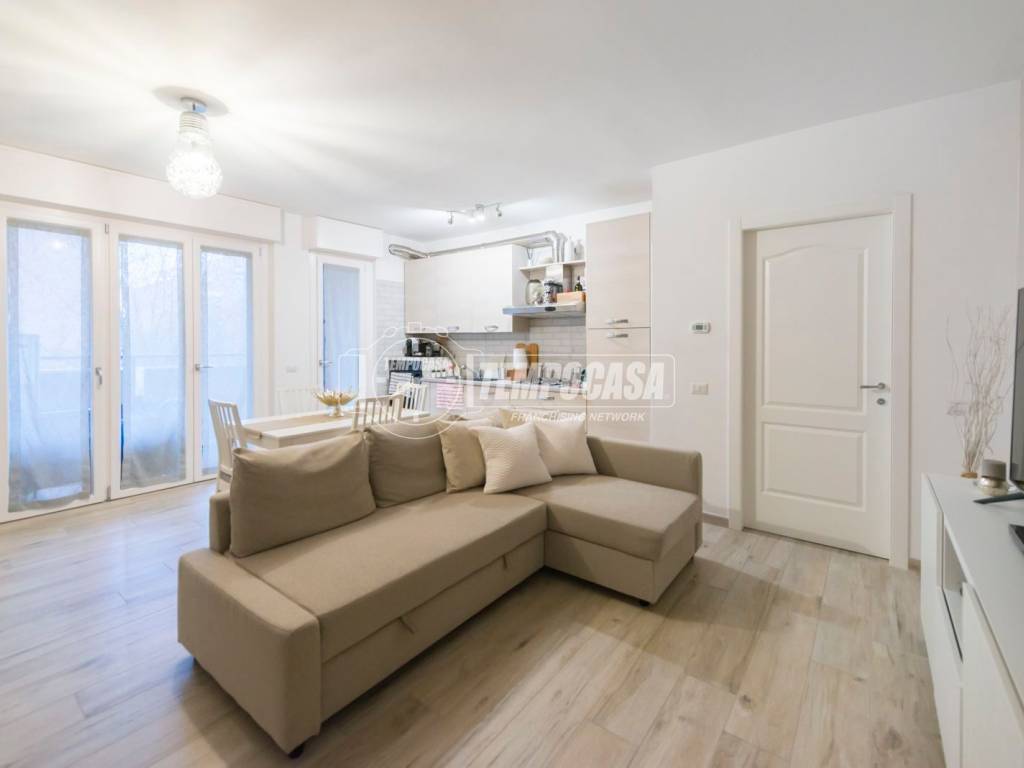 appartamento in vendita a Milano in zona Adriano