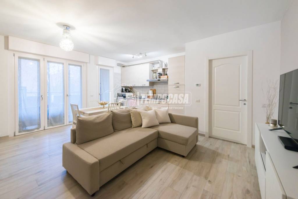 appartamento in vendita a Milano in zona Adriano