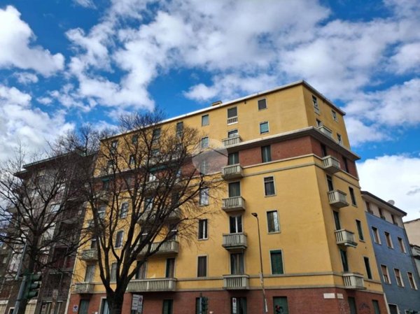 appartamento in vendita a Milano in zona Barona