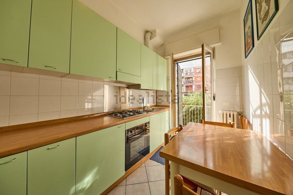 appartamento in vendita a Milano in zona Rembrandt