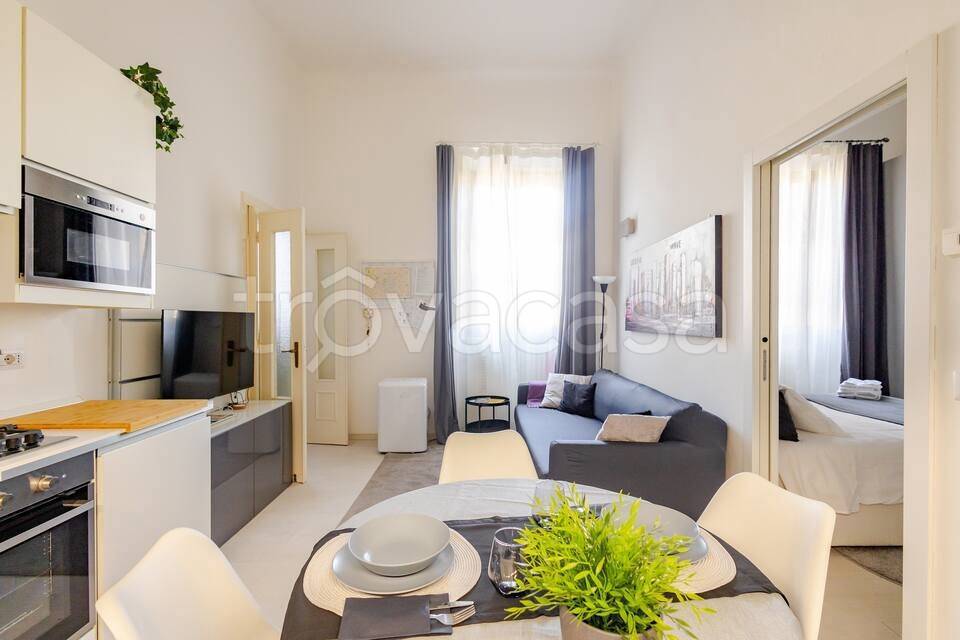 appartamento in vendita a Milano in zona Isola