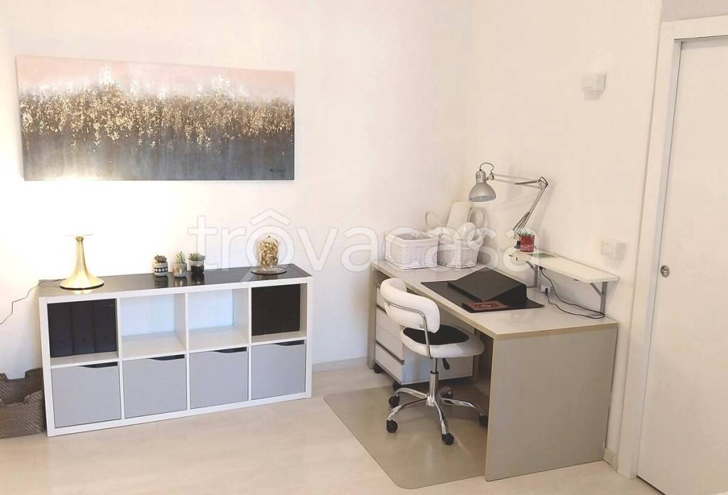 appartamento in vendita a Milano in zona Isola