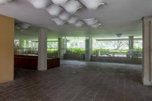 negozio in vendita a Milano in zona San Siro