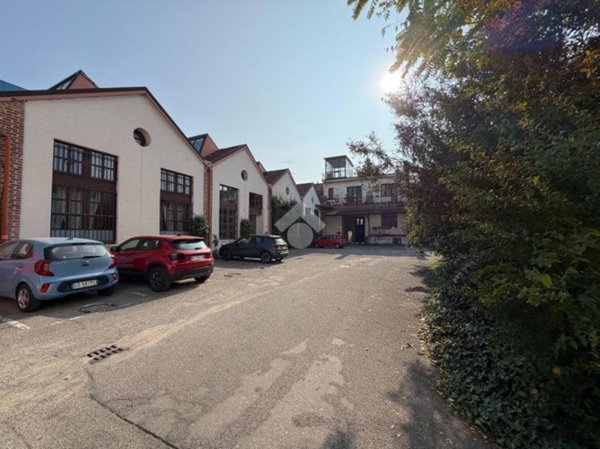 appartamento in vendita a Milano in zona Bovisa