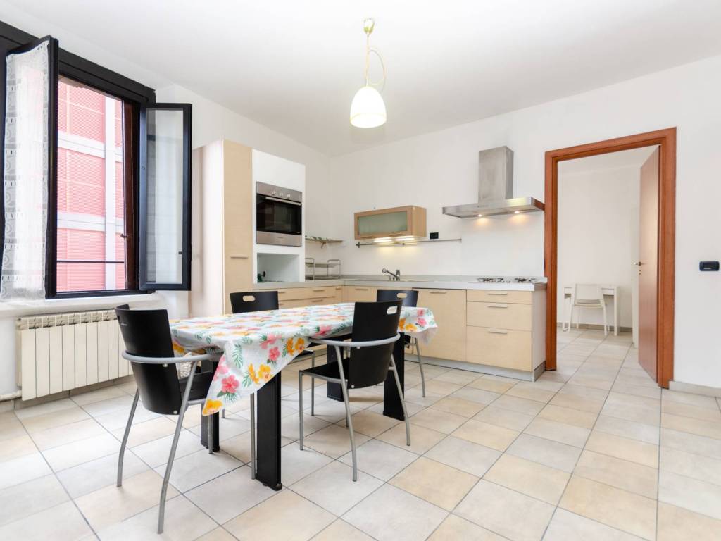 appartamento in vendita a Milano in zona Isola