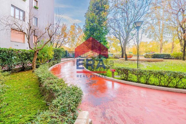 ufficio in vendita a Milano in zona Porta Romana