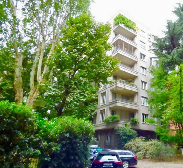 appartamento in vendita a Milano in zona Guastalla