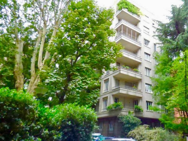 appartamento in vendita a Milano in zona Guastalla