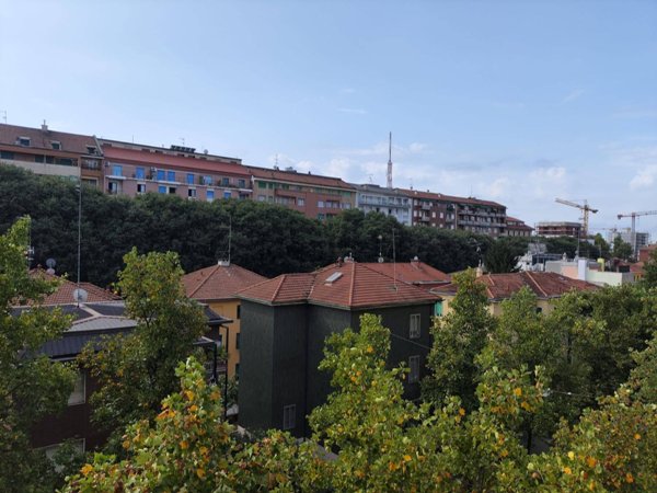 appartamento in vendita a Milano in zona Il Portello