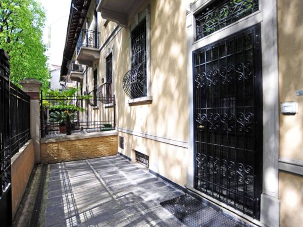 casa indipendente in vendita a Milano in zona Città Studi