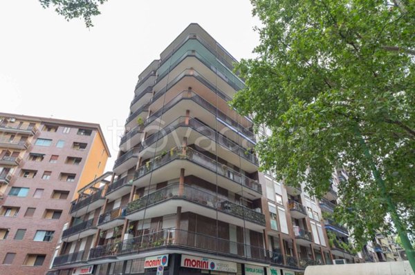 appartamento in vendita a Milano in zona Corvetto