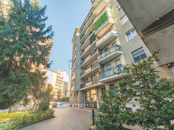 appartamento in vendita a Milano in zona Porta Vittoria