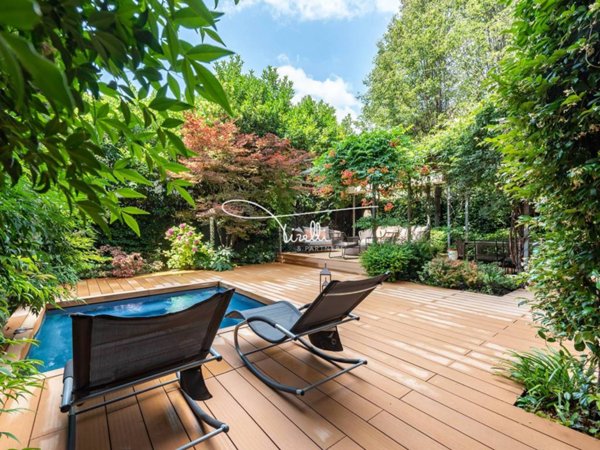 casa indipendente in vendita a Milano