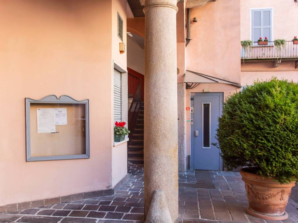 appartamento in vendita a Milano in zona Porta Romana