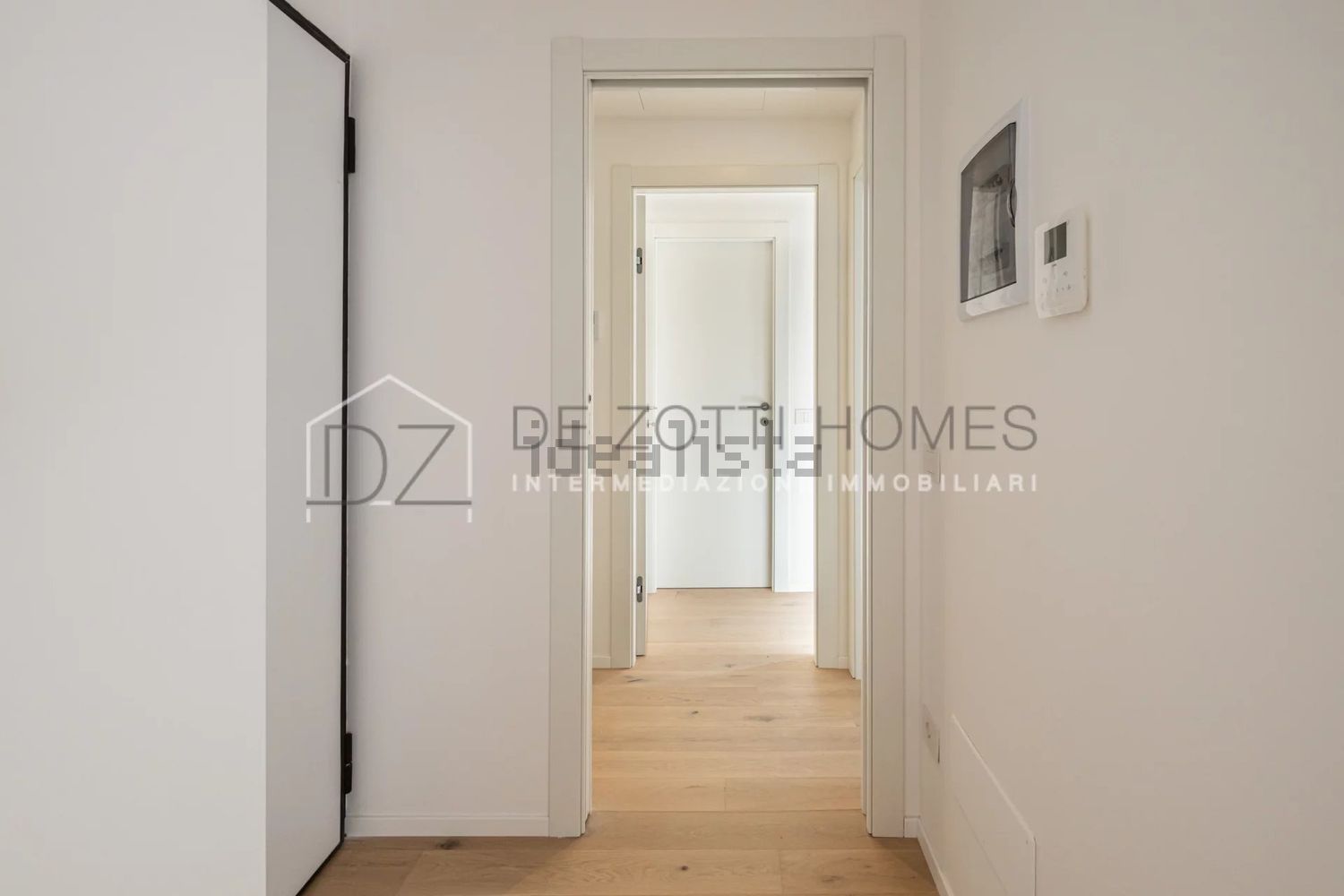 appartamento in vendita a Milano in zona Sempione