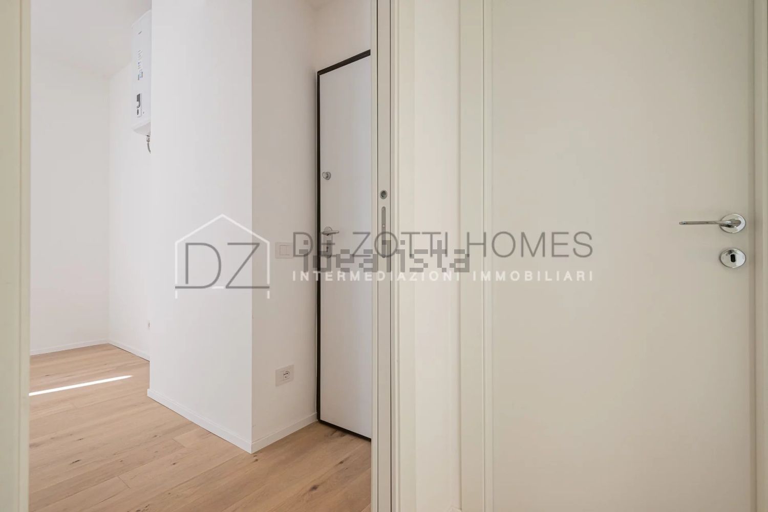 appartamento in vendita a Milano in zona Sempione