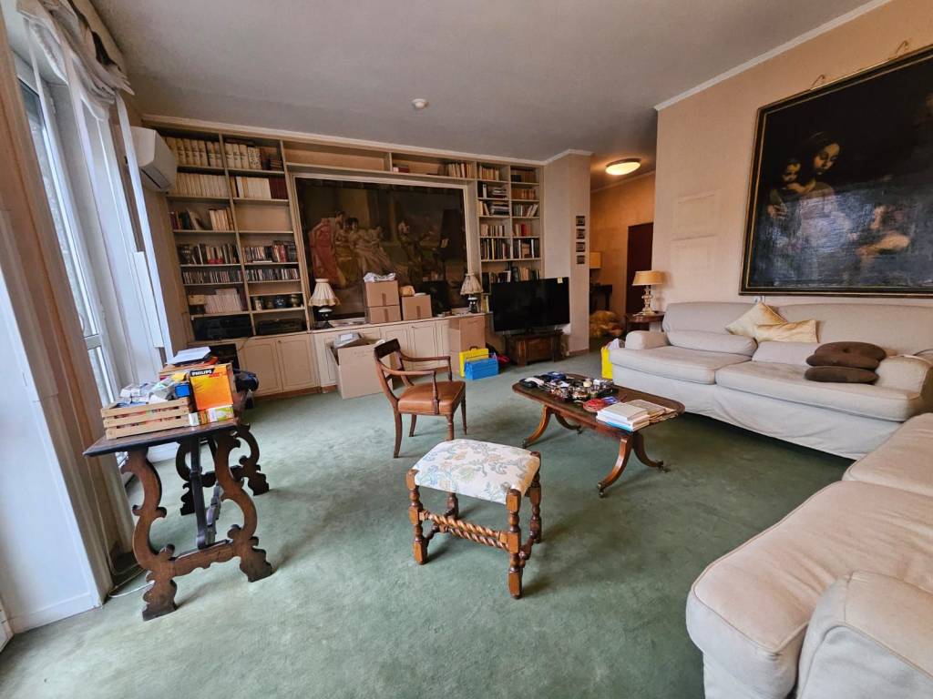 appartamento in vendita a Milano in zona Porta Venezia