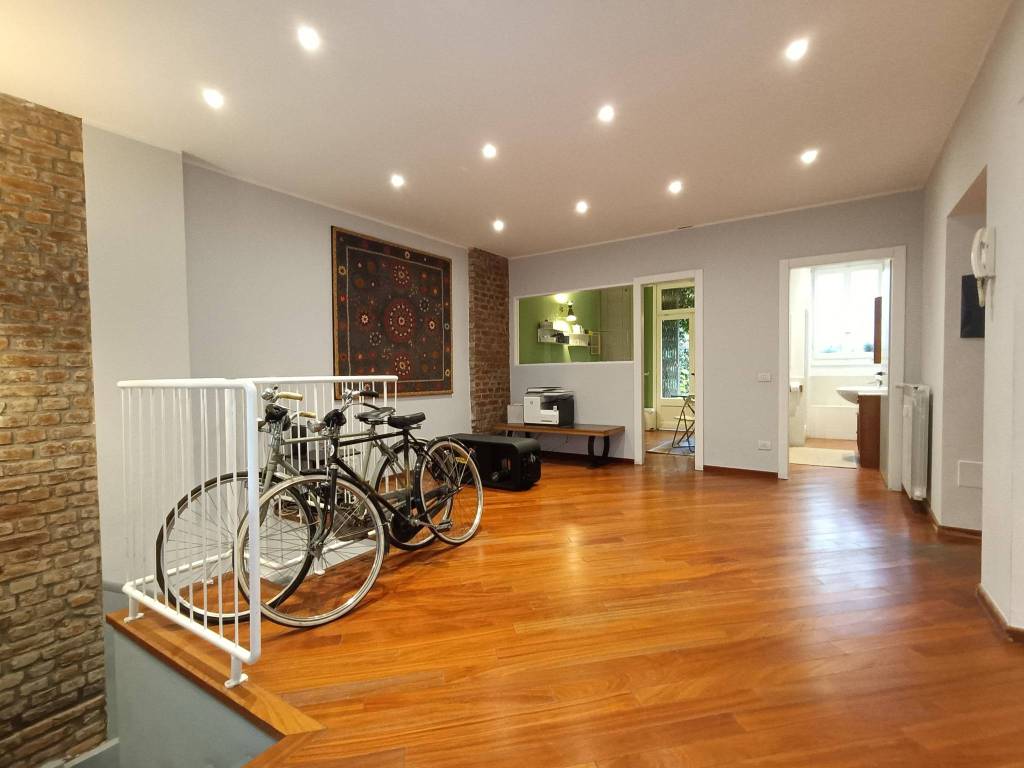 appartamento in vendita a Milano in zona Isola