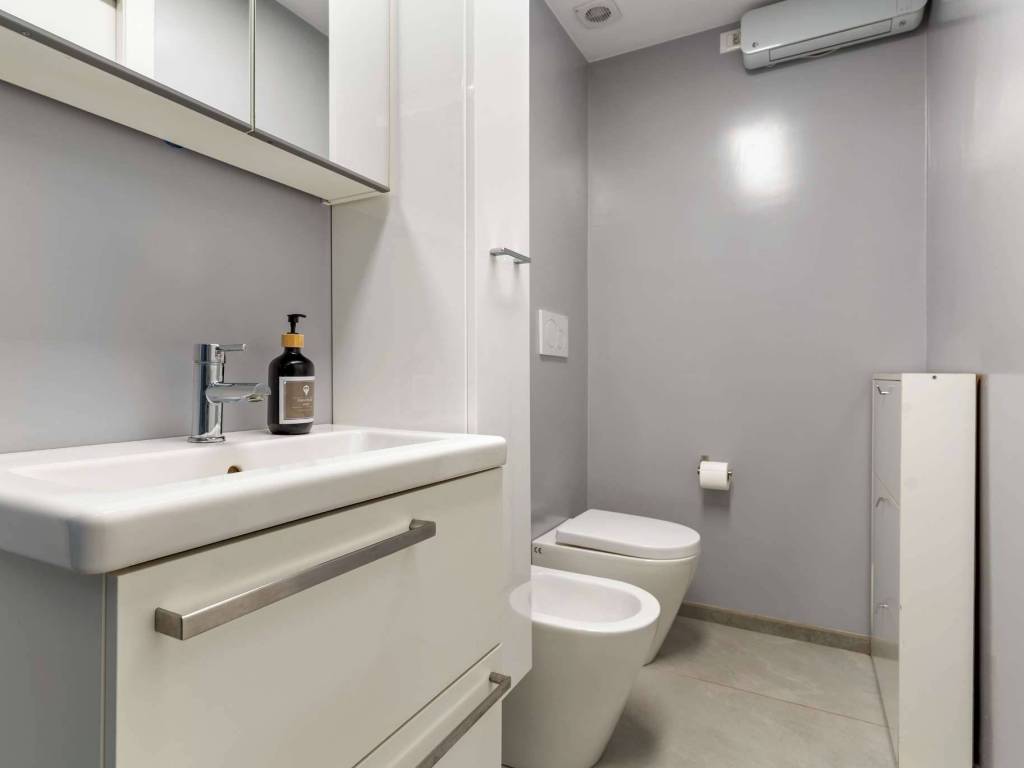 negozio in vendita a Milano in zona Chiesa Rossa