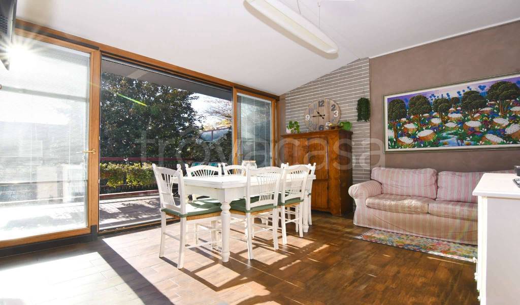 appartamento in vendita a Milano in zona Solari