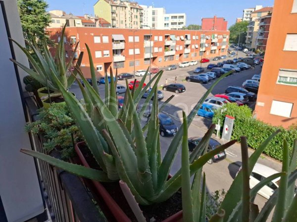 appartamento in vendita a Milano in zona Forze Armate