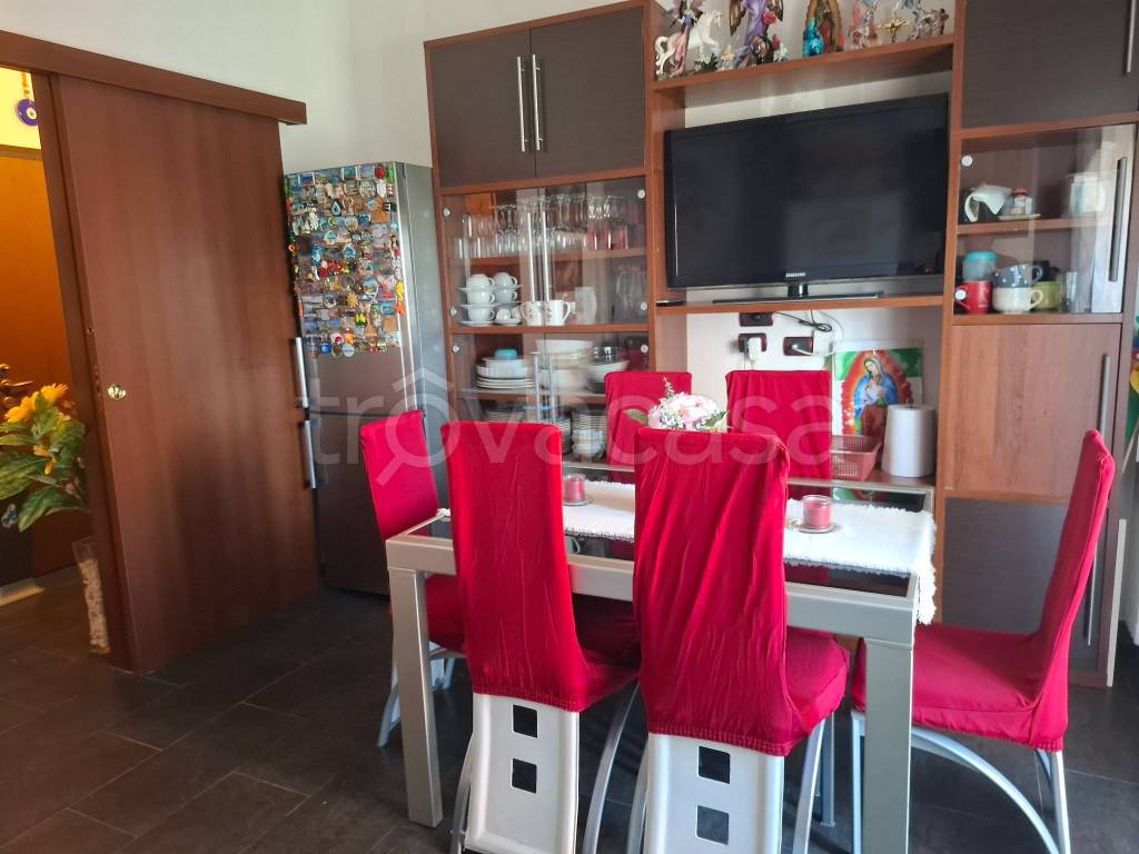 appartamento in vendita a Milano in zona Forze Armate