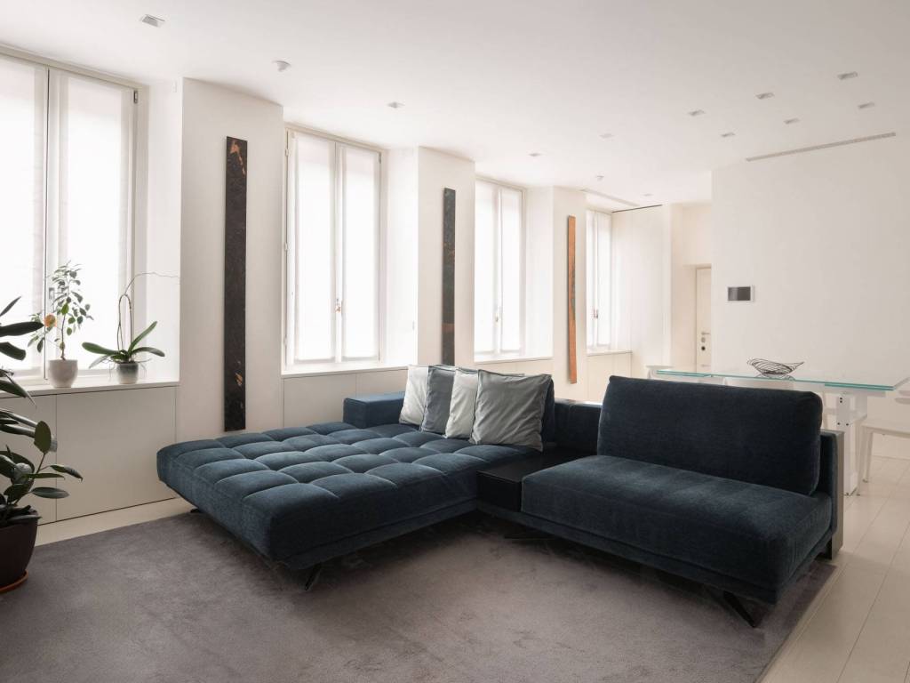 appartamento in vendita a Milano in zona Porta Nuova