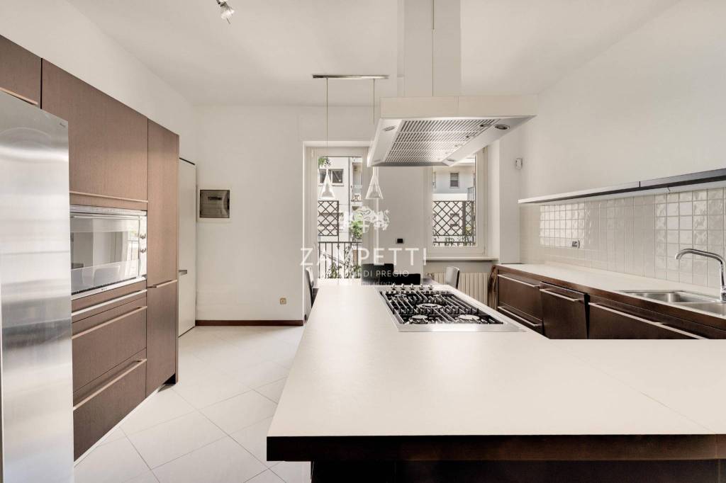 appartamento in vendita a Milano in zona Porta Venezia