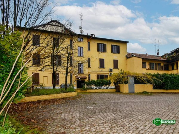 appartamento in vendita a Milano in zona Chiesa Rossa