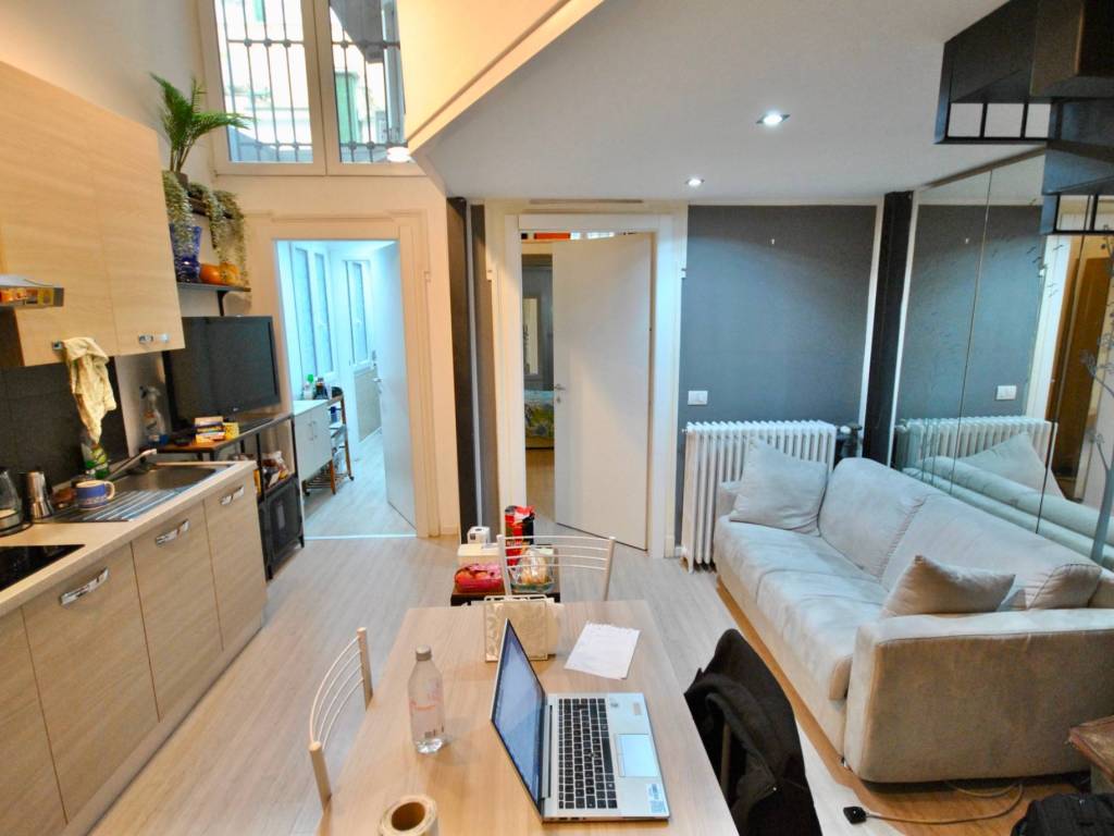 appartamento in vendita a Milano in zona Città Studi