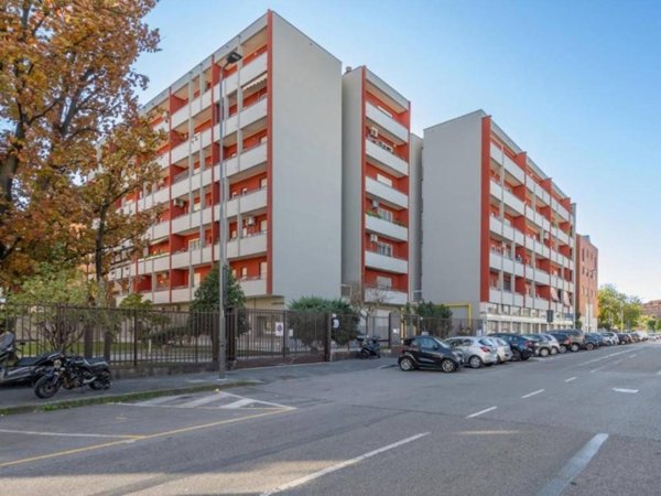 appartamento in vendita a Milano in zona Barona