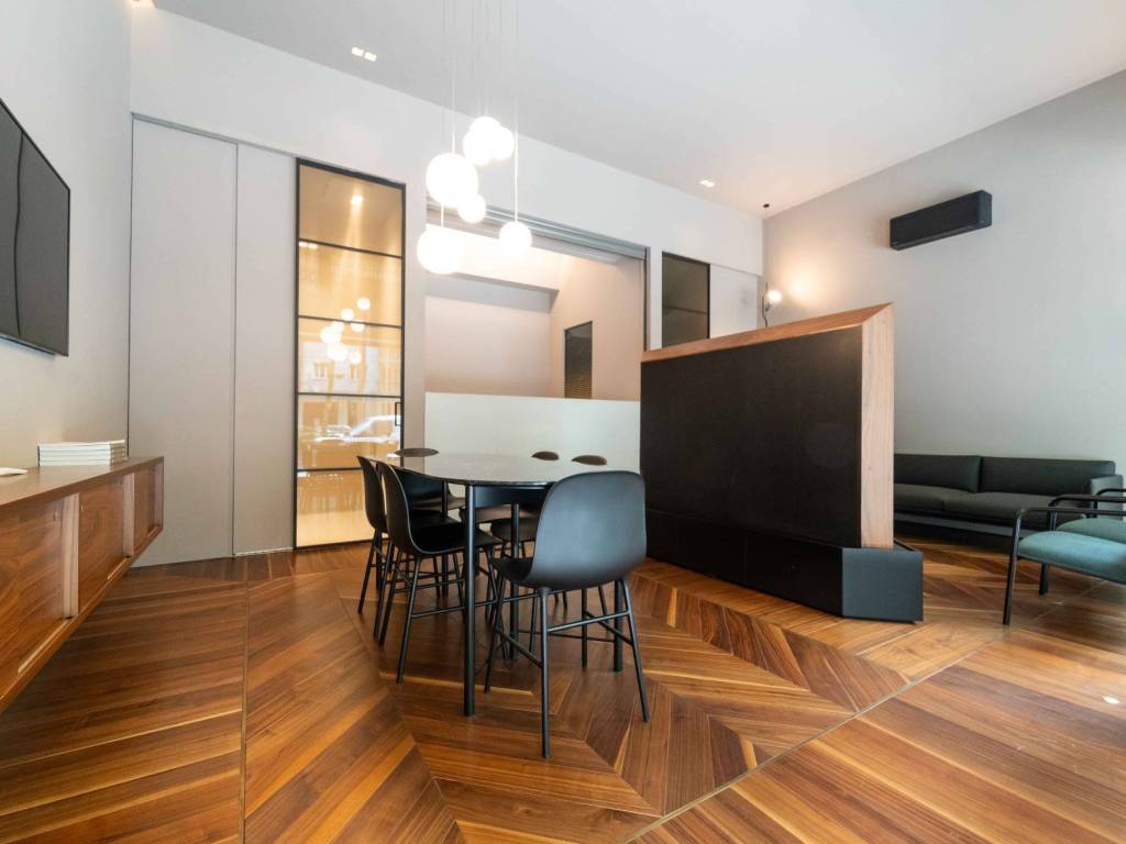 negozio in vendita a Milano in zona Città Studi