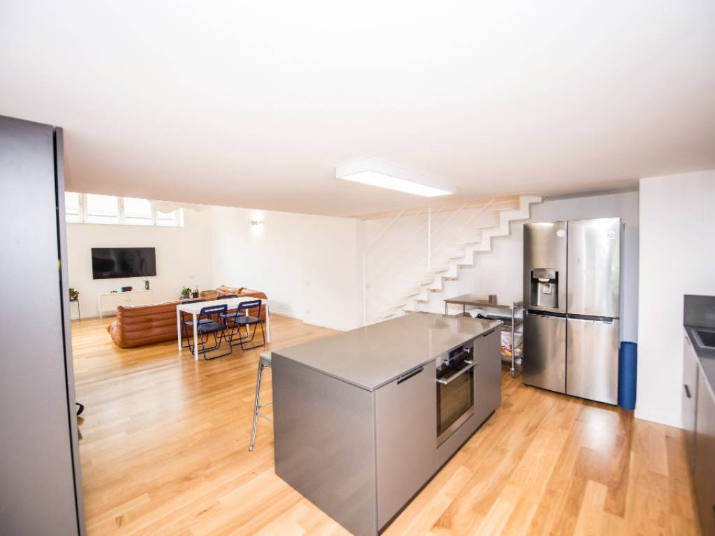 appartamento in vendita a Milano in zona Chiesa Rossa