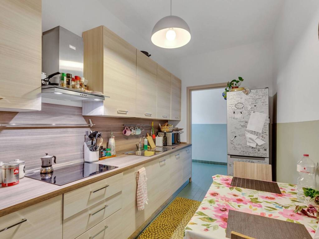 appartamento in vendita a Milano in zona Famagosta