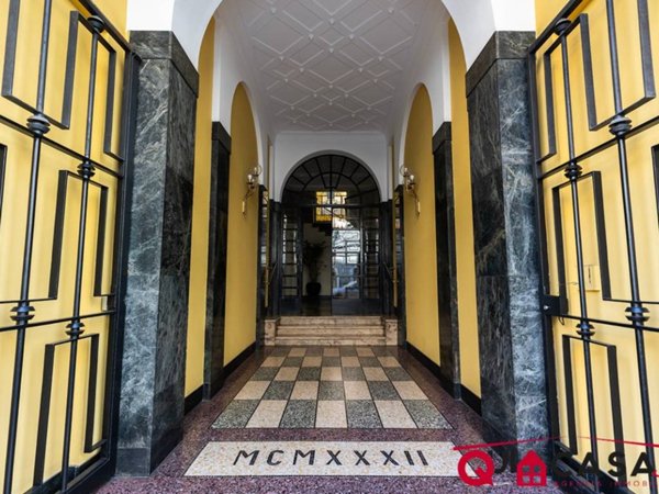 appartamento in vendita a Milano in zona Guastalla