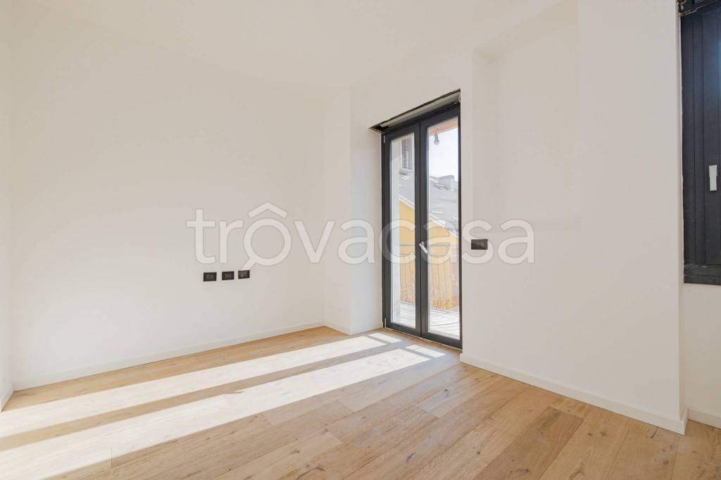 appartamento in vendita a Milano in zona Bocconi