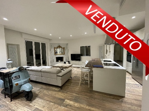 appartamento in vendita a Milano in zona Lambrate