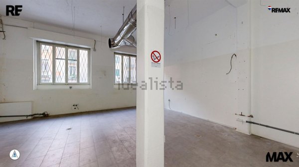 ufficio in vendita a Milano in zona Porta Genova