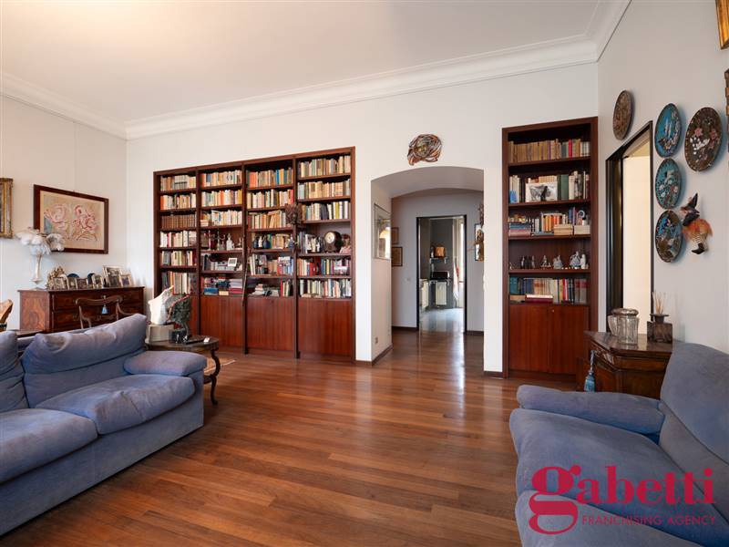 appartamento in vendita a Milano in zona Città Studi