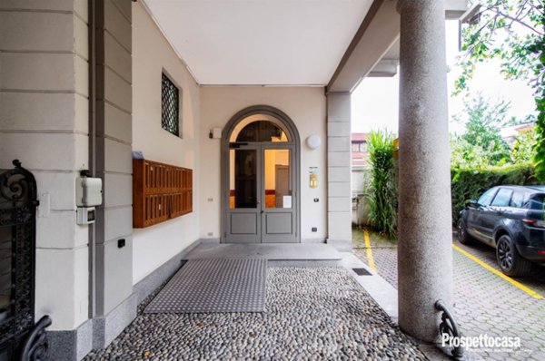 appartamento in vendita a Milano in zona Sempione