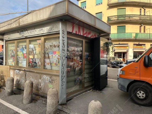 negozio in vendita a Milano in zona Villapizzone