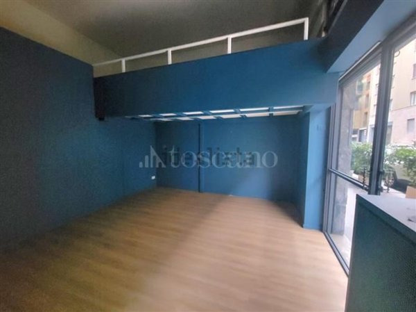 negozio in vendita a Milano in zona Centro Direzionale