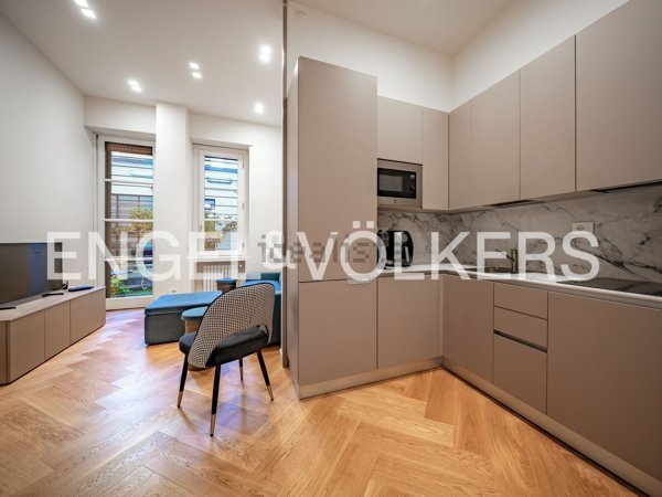 appartamento in vendita a Milano in zona Guastalla