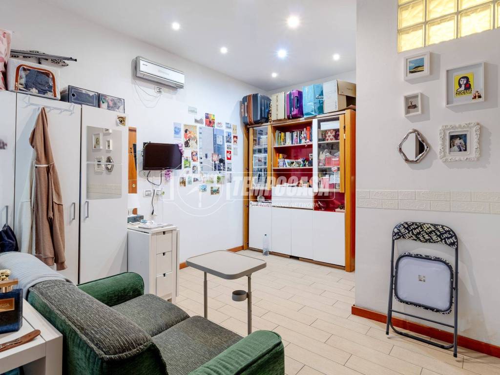 appartamento in vendita a Milano in zona Piazzale Lodi