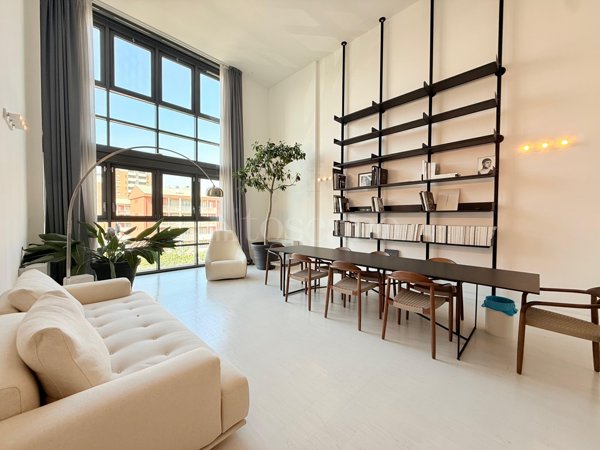 appartamento in vendita a Milano in zona Bocconi